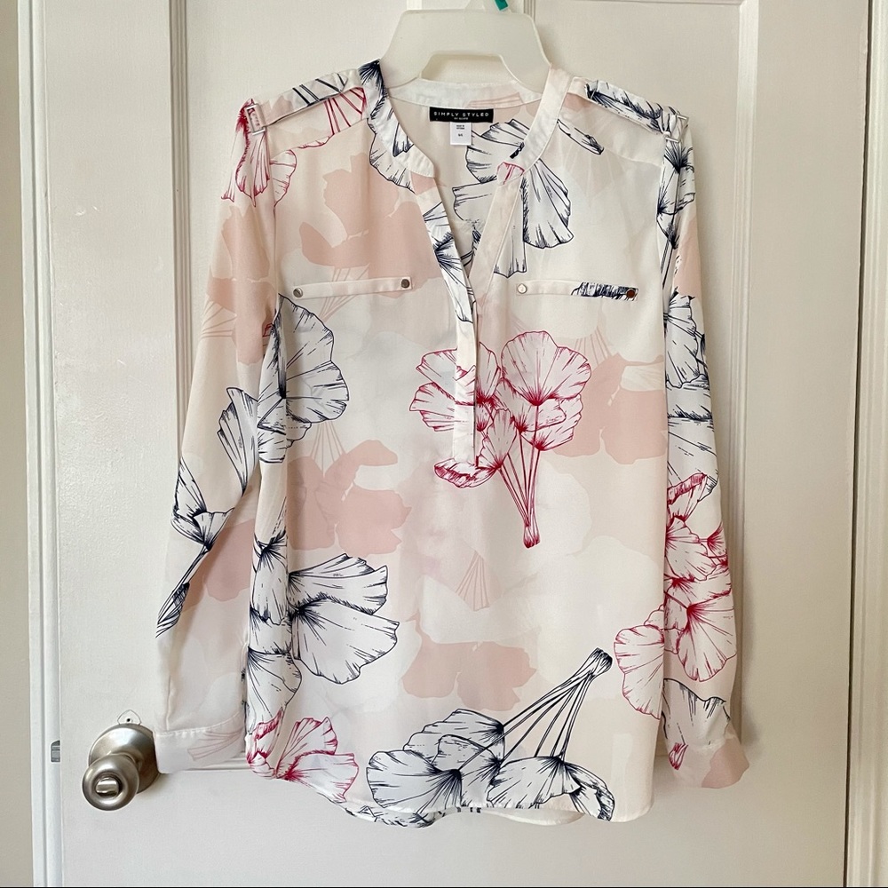 Creme floral print long sleeve blouse